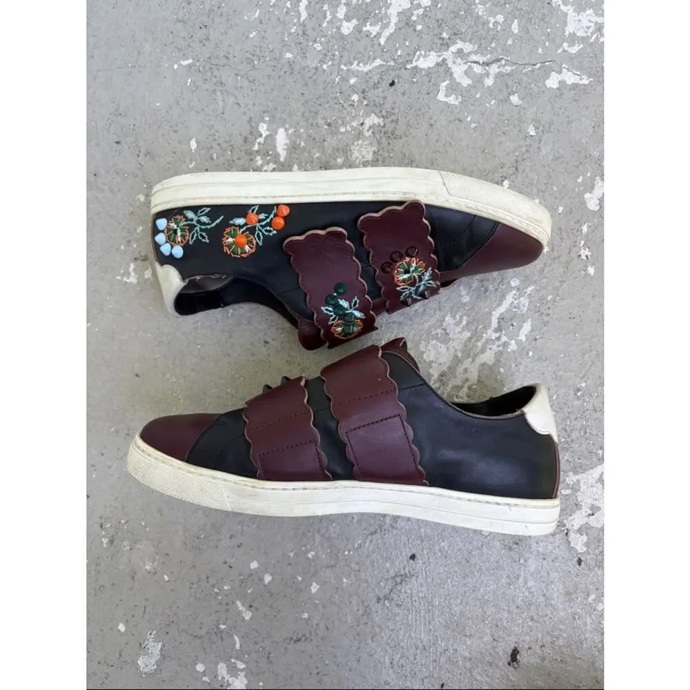 Fendi scalloped floral embroidery leather sneakers